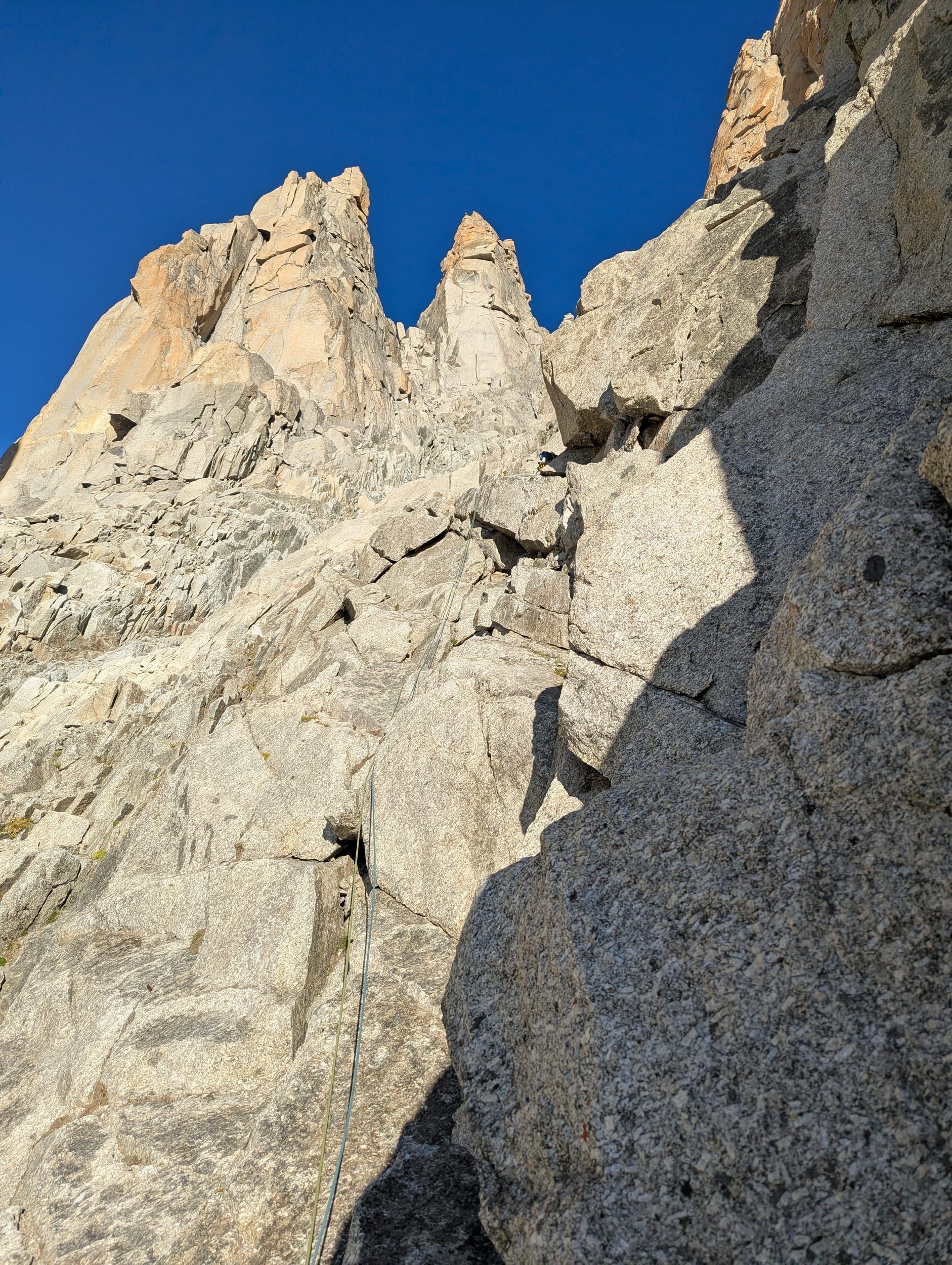 3. Seillänge — auf dem Weg zum eigentlichen Einstieg der Schweizerführe.